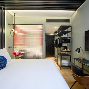 Urban Room